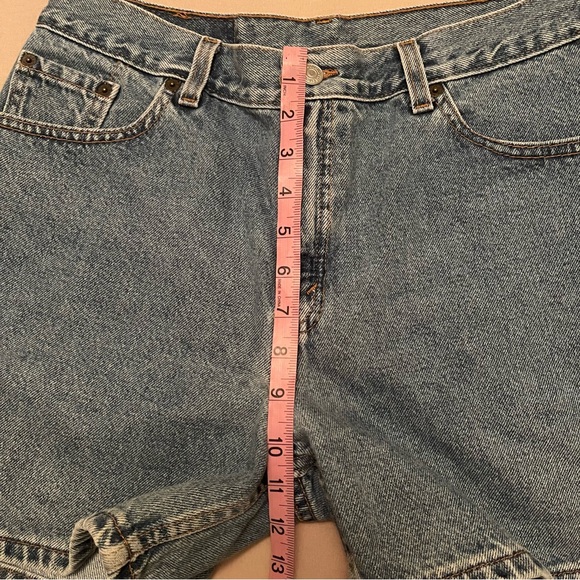 Levi’s 555 Guy’s Fit Denim Shorts - Picture 2 of 15